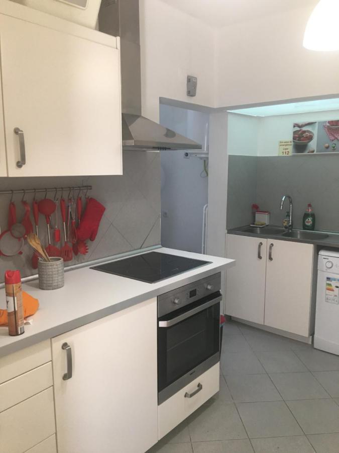 3 Bedroom Town House - Historic Centre Of Cascais. 100 Mts From The Beach And Centre Of กาชไกช์ ภายนอก รูปภาพ