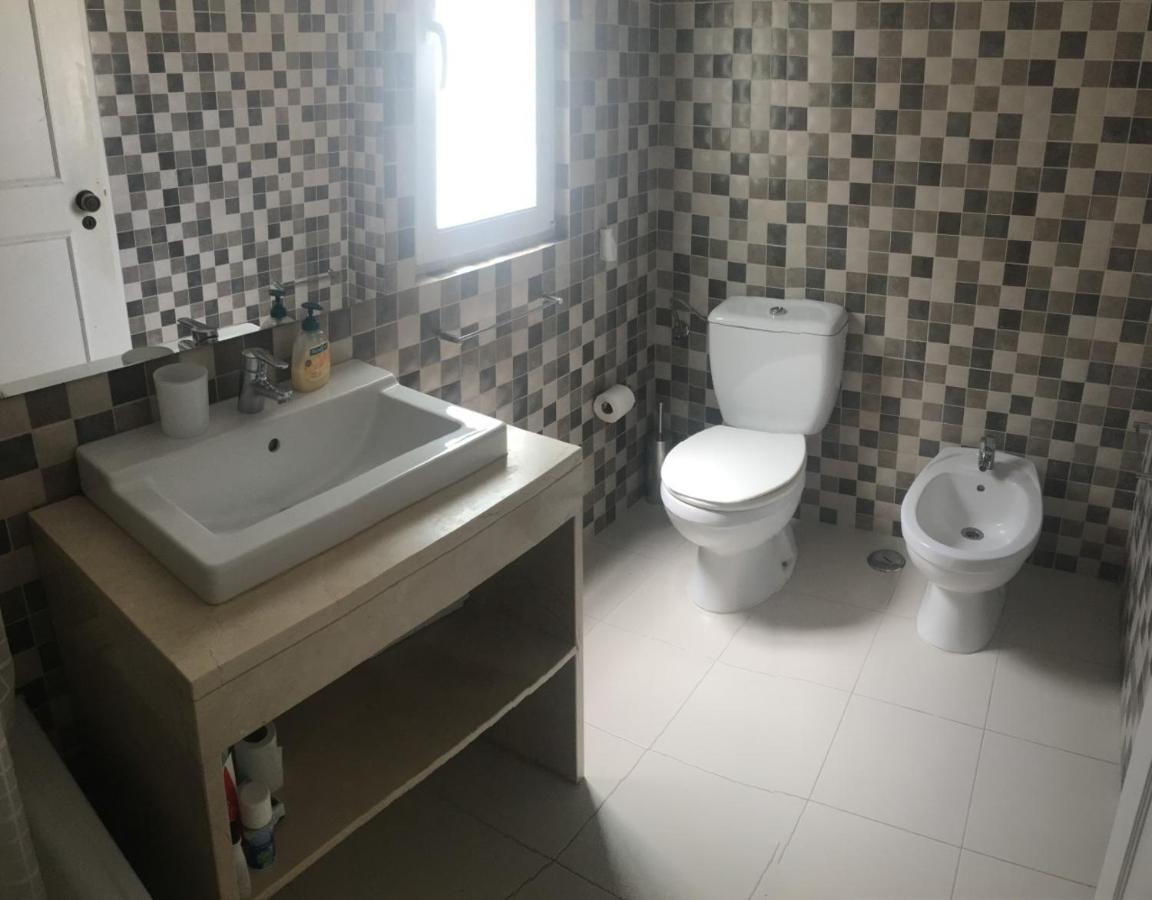 3 Bedroom Town House - Historic Centre Of Cascais. 100 Mts From The Beach And Centre Of กาชไกช์ ภายนอก รูปภาพ